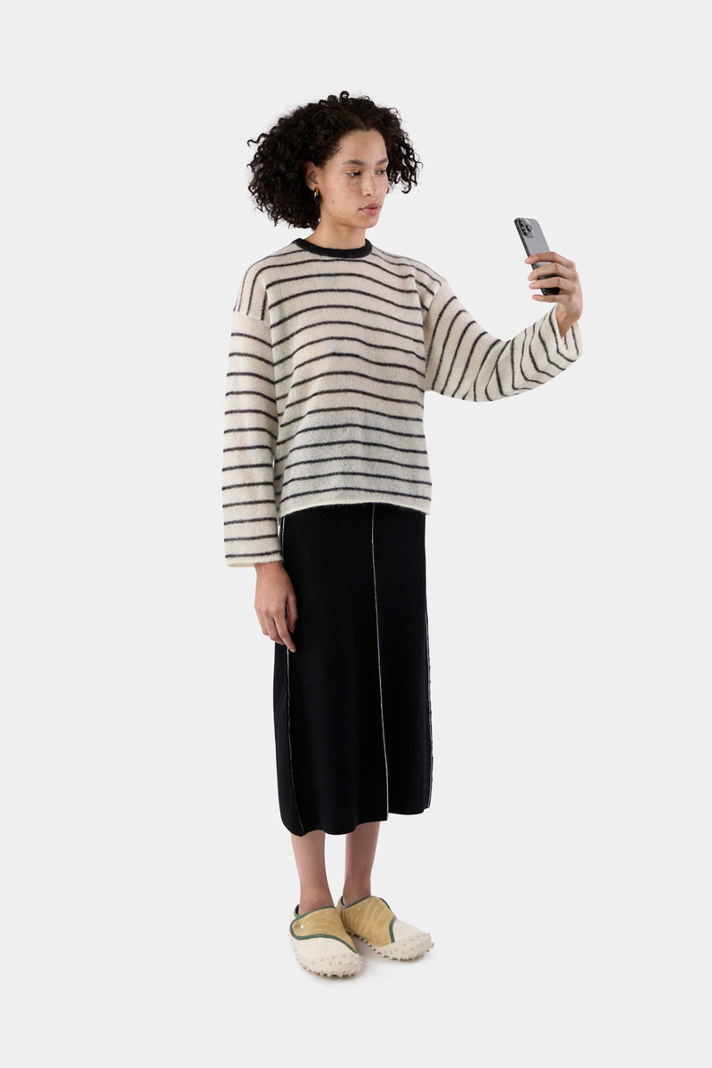 LONGSLEEVE T-SHIRT / cream & black 3