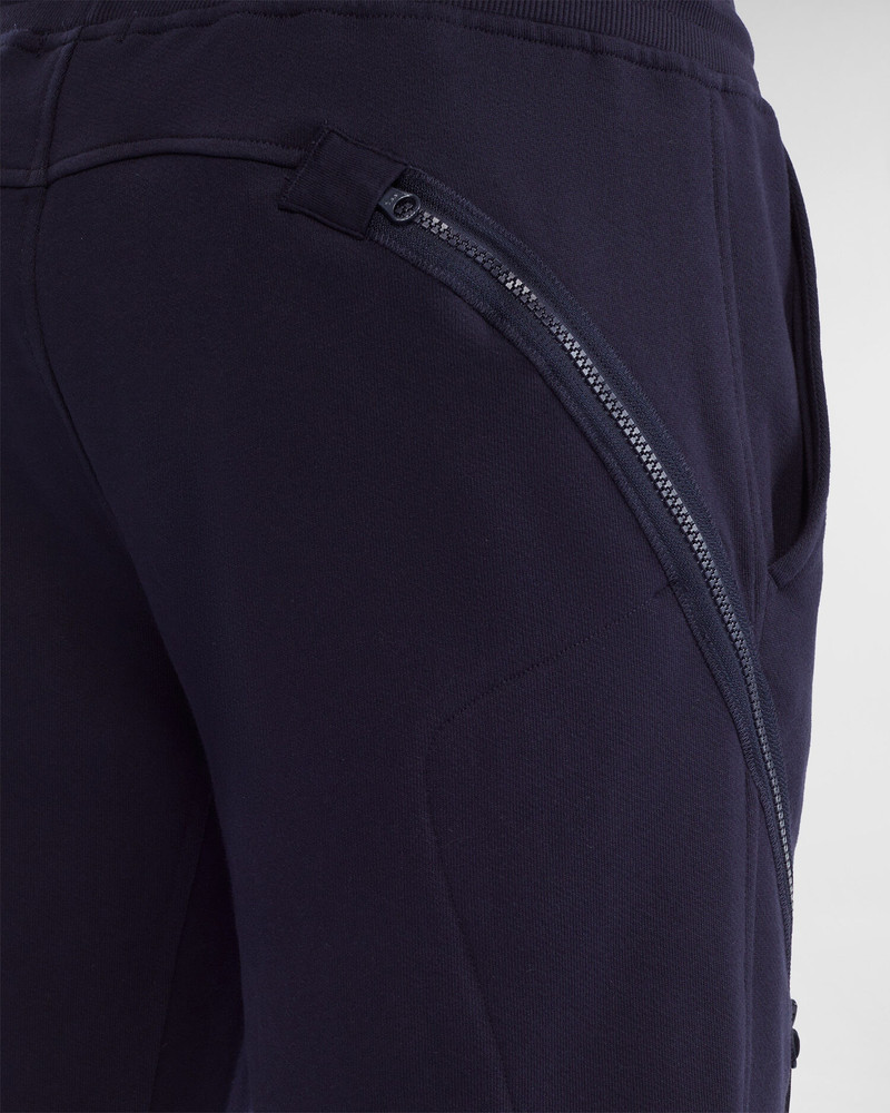 Diagonal Raised Fleece Zipped Pocket Shorts 5