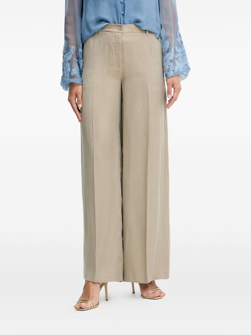 buttoned trousers 1