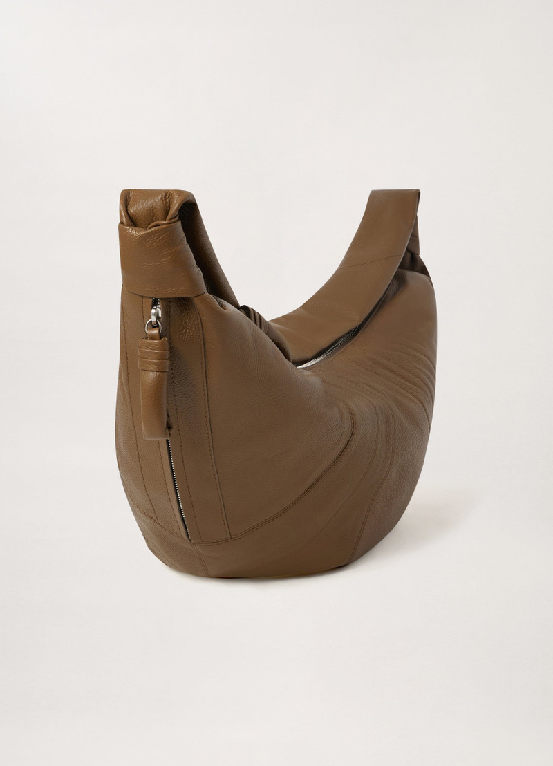 LARGE CROISSANT BAG
GRAINED LEATHER 11