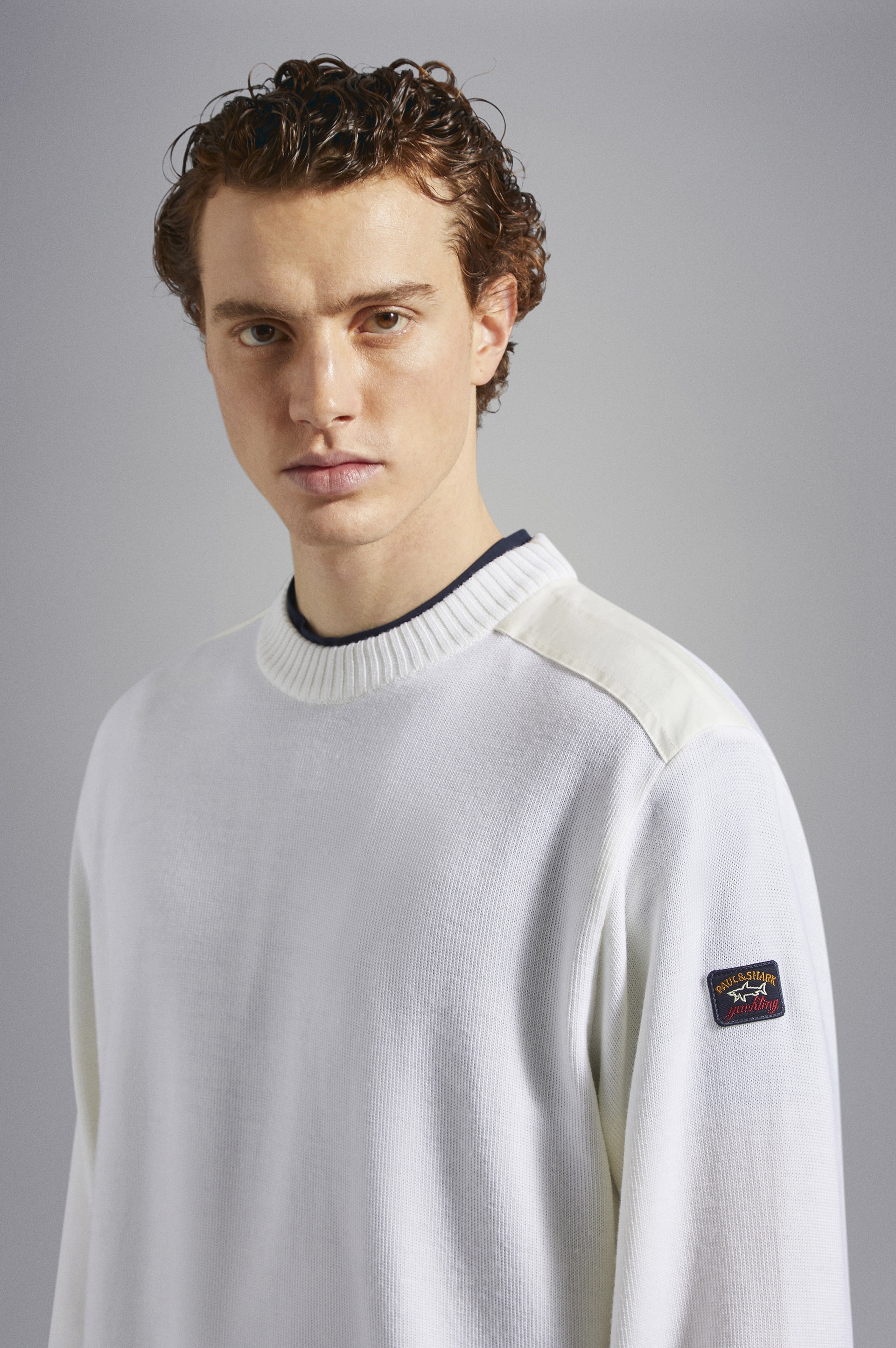 BRETAGNE WOOL CREW NECK WITH ICONIC BADGE - 4