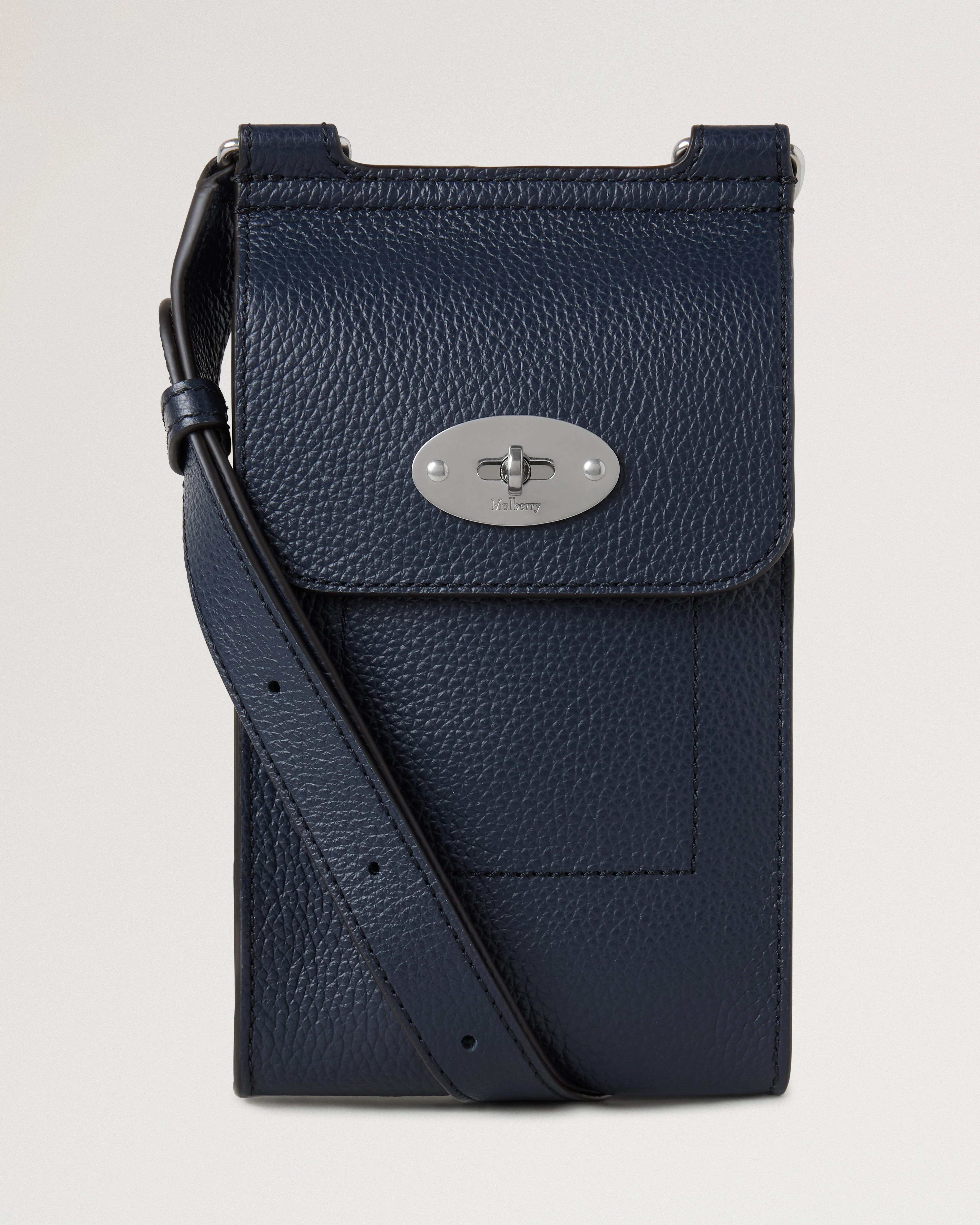 Mini Antony
Night Sky Small Classic Grain - 1