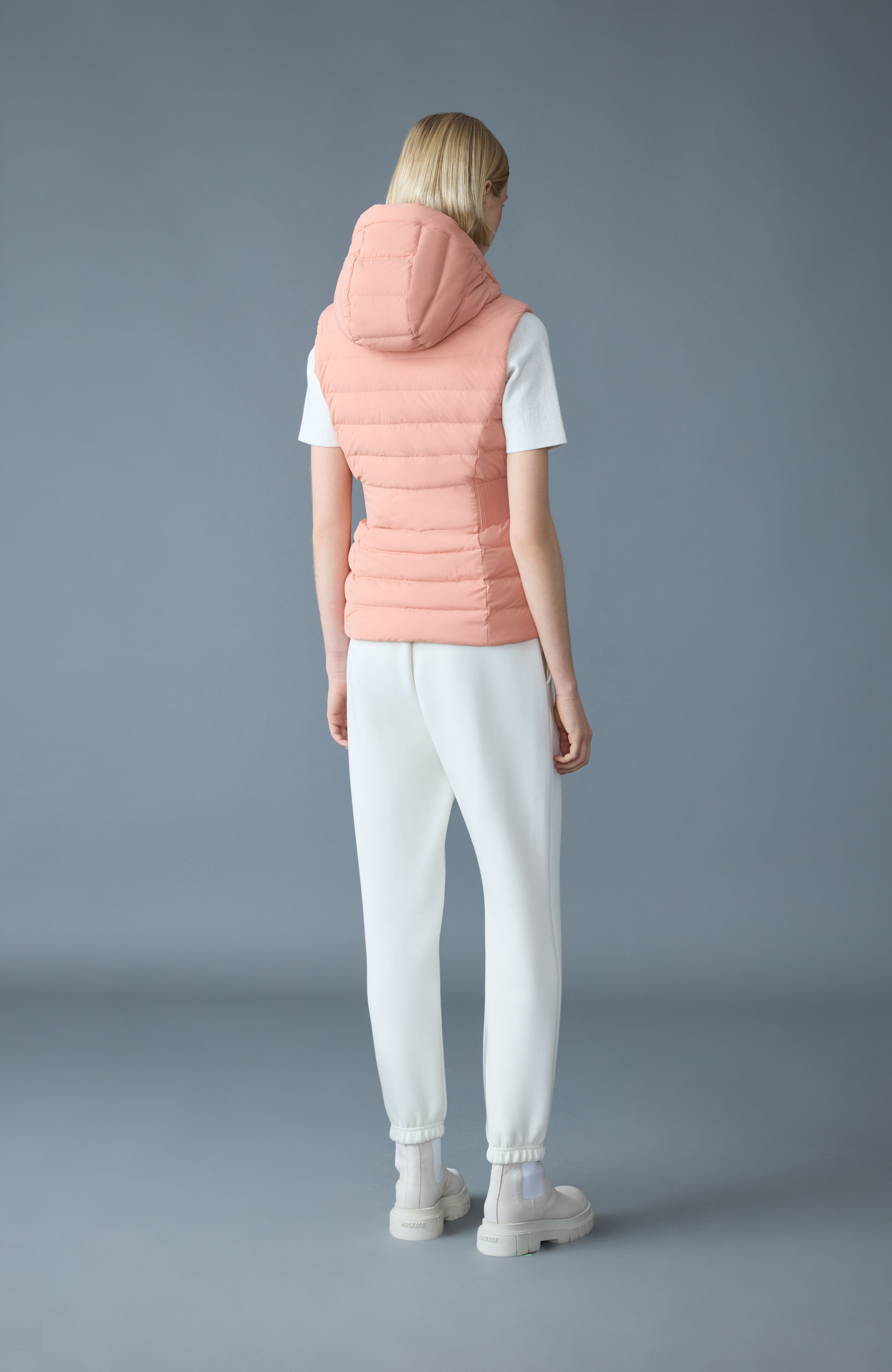 HOSHI Light down hooded vest - 4