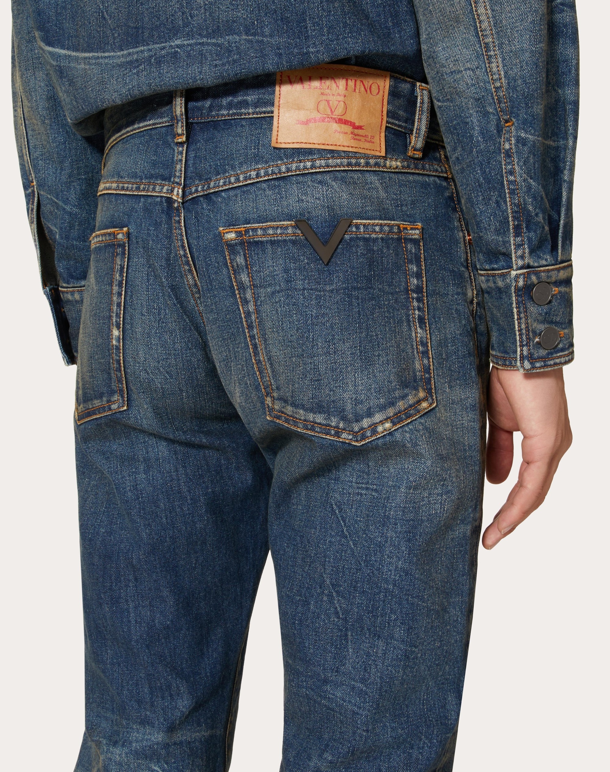 DENIM PANTS WITH METALLIC V DETAIL - 5