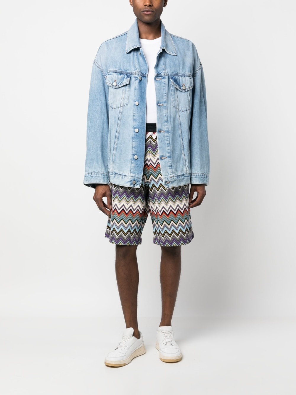 zigzag-woven Bermuda shorts - 2