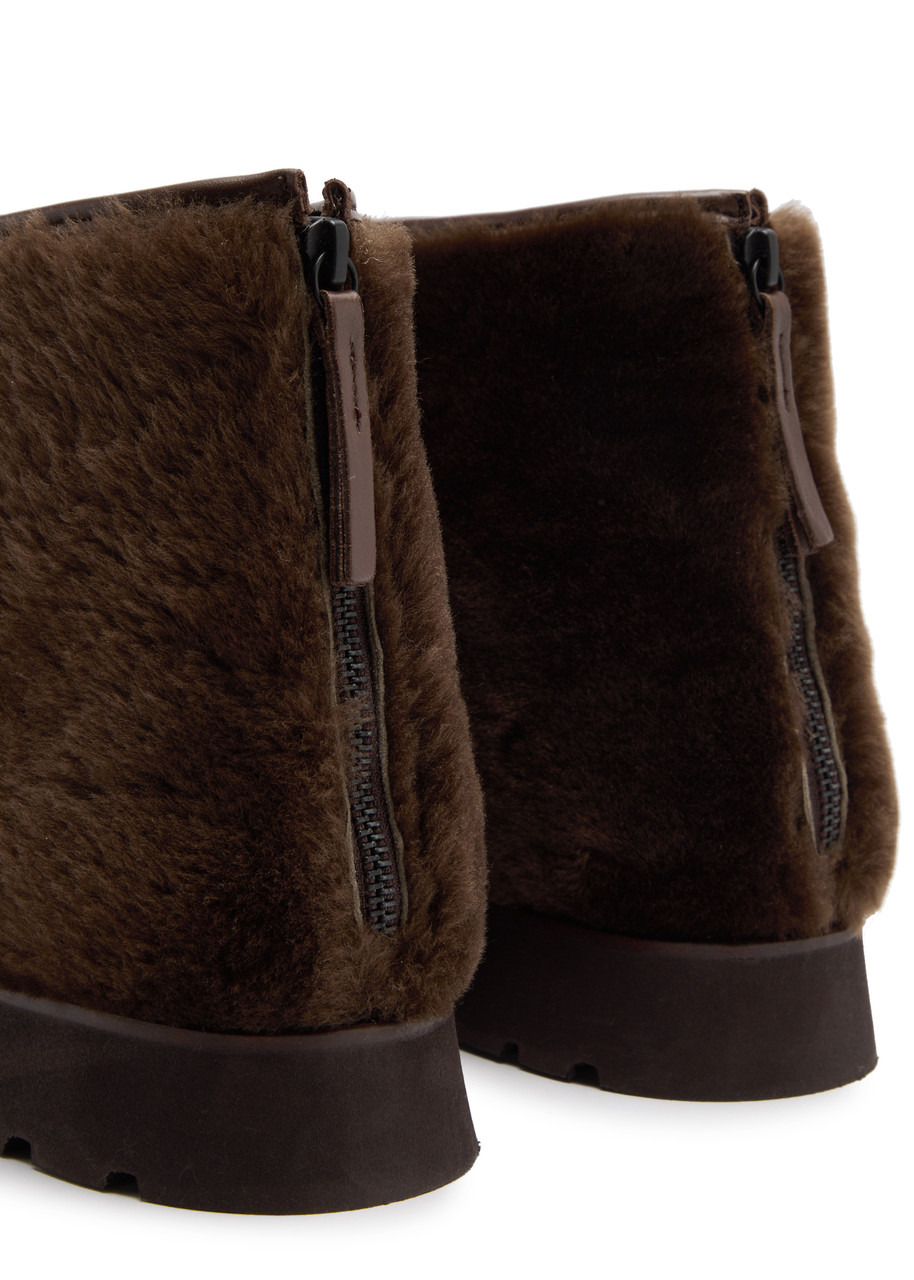 Hereu Armenta Shearling Ankle Boots - 4