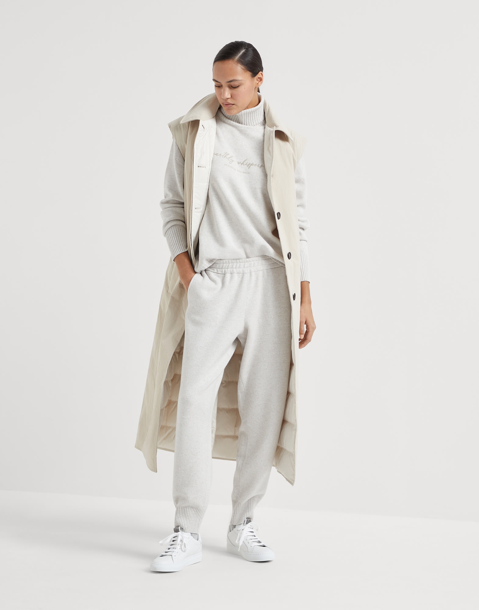 Techno canvas sleeveless trench with down quilting and monili - 5