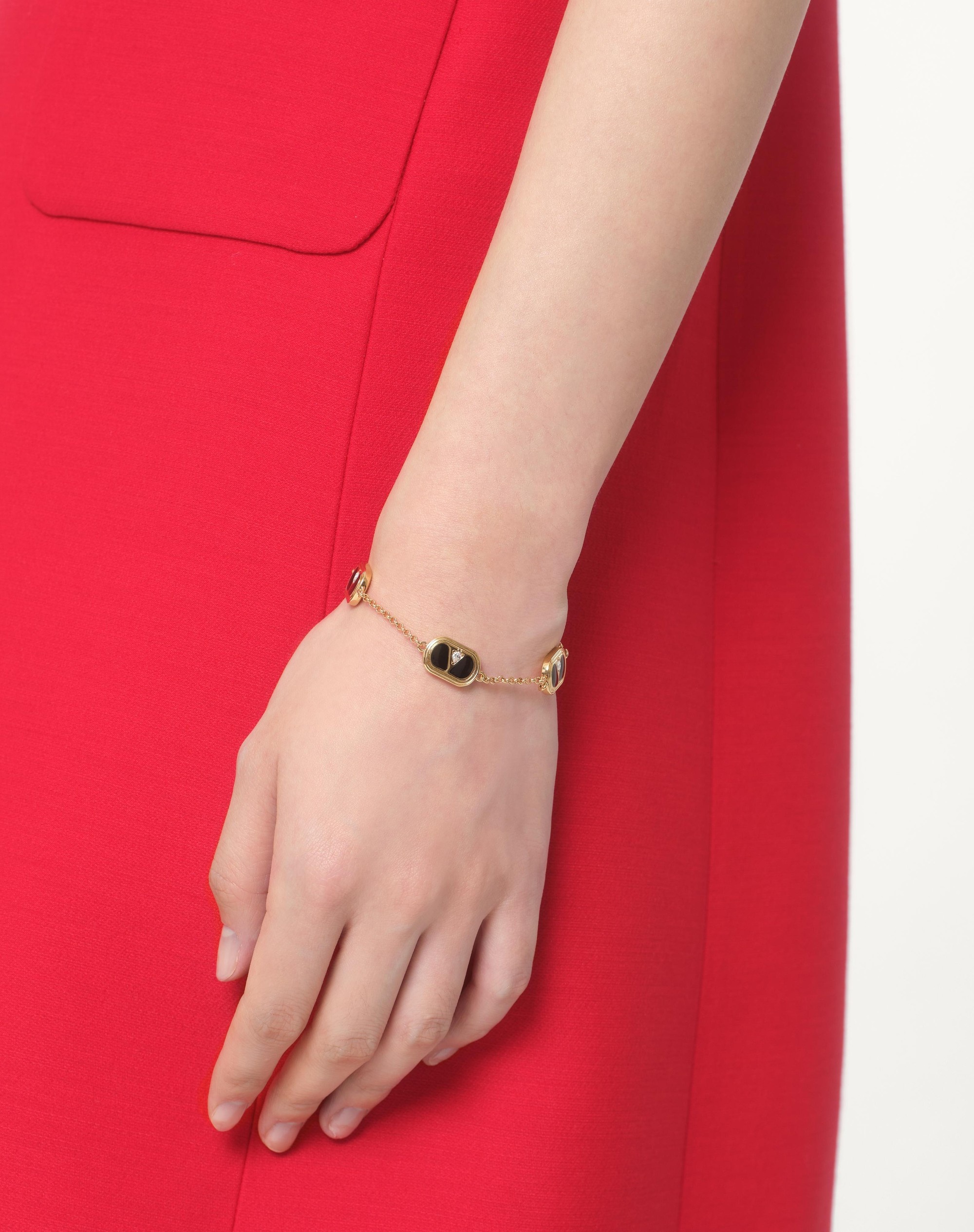 OVAL BRACELET IN METAL, ENAMEL, CRYSTALS AND SWAROVSKI® PEARL - 2