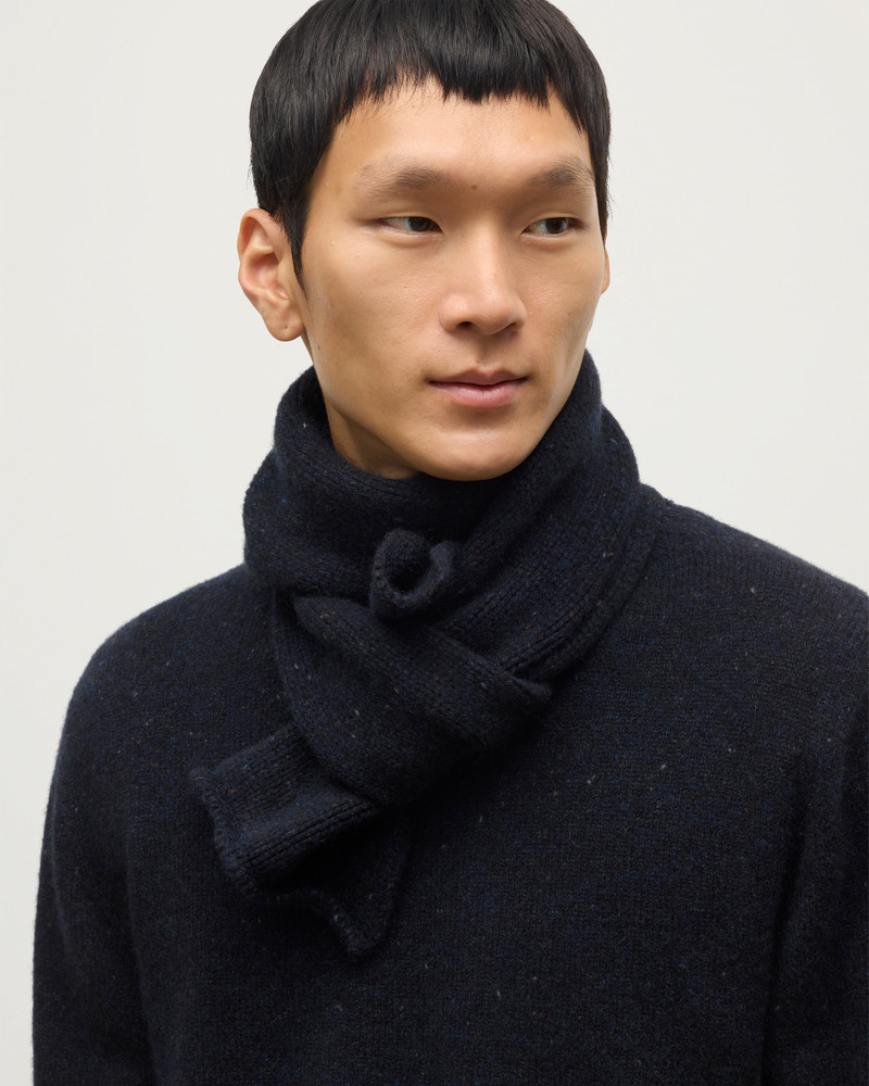Tiree Blue Cashmere Scarf 3