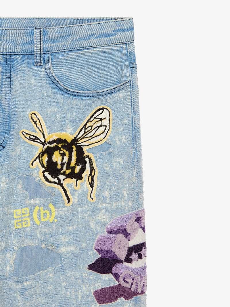 REGULAR FIT JEANS IN DESTROYED DENIM WITH PATCHES 6