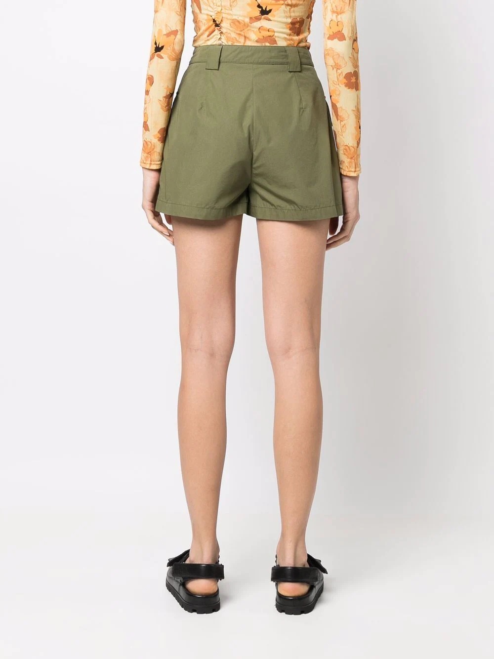 logo-tape pleated shorts - 4