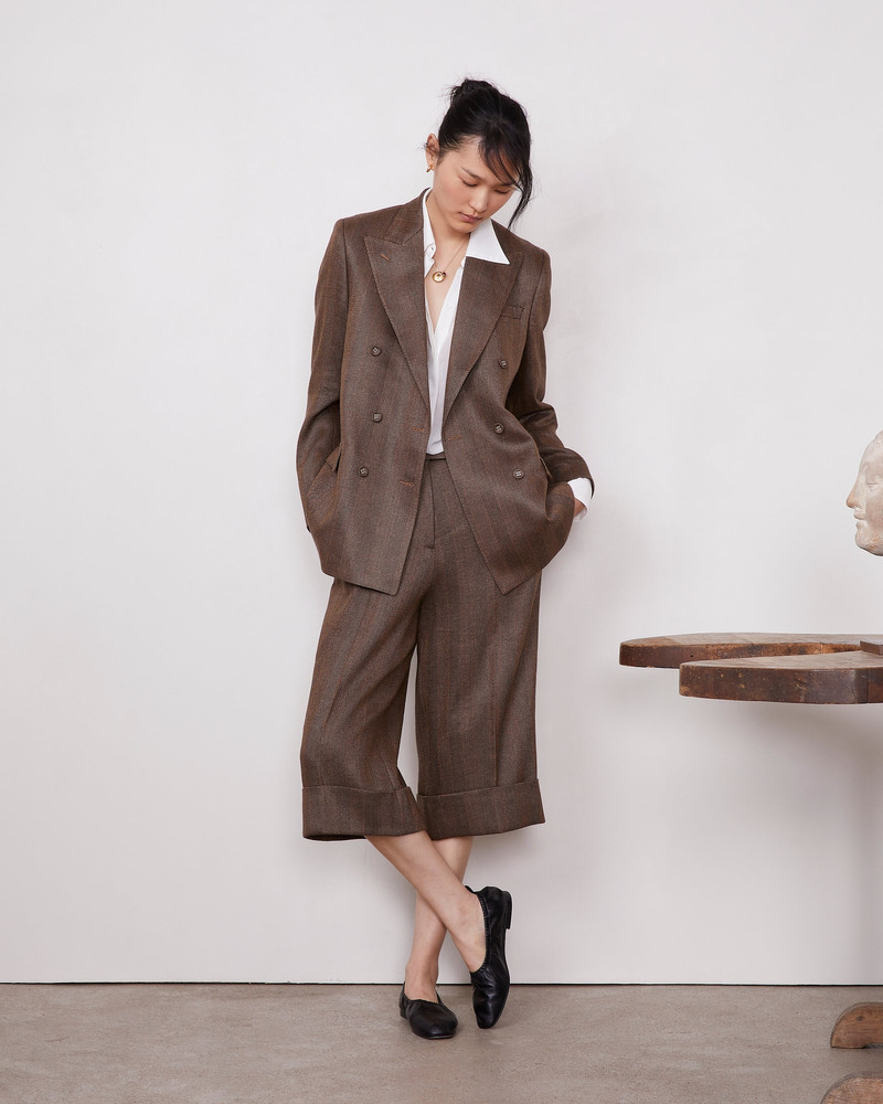 OFFICINE GÉNÉRALE YSEE SHORTS outlook