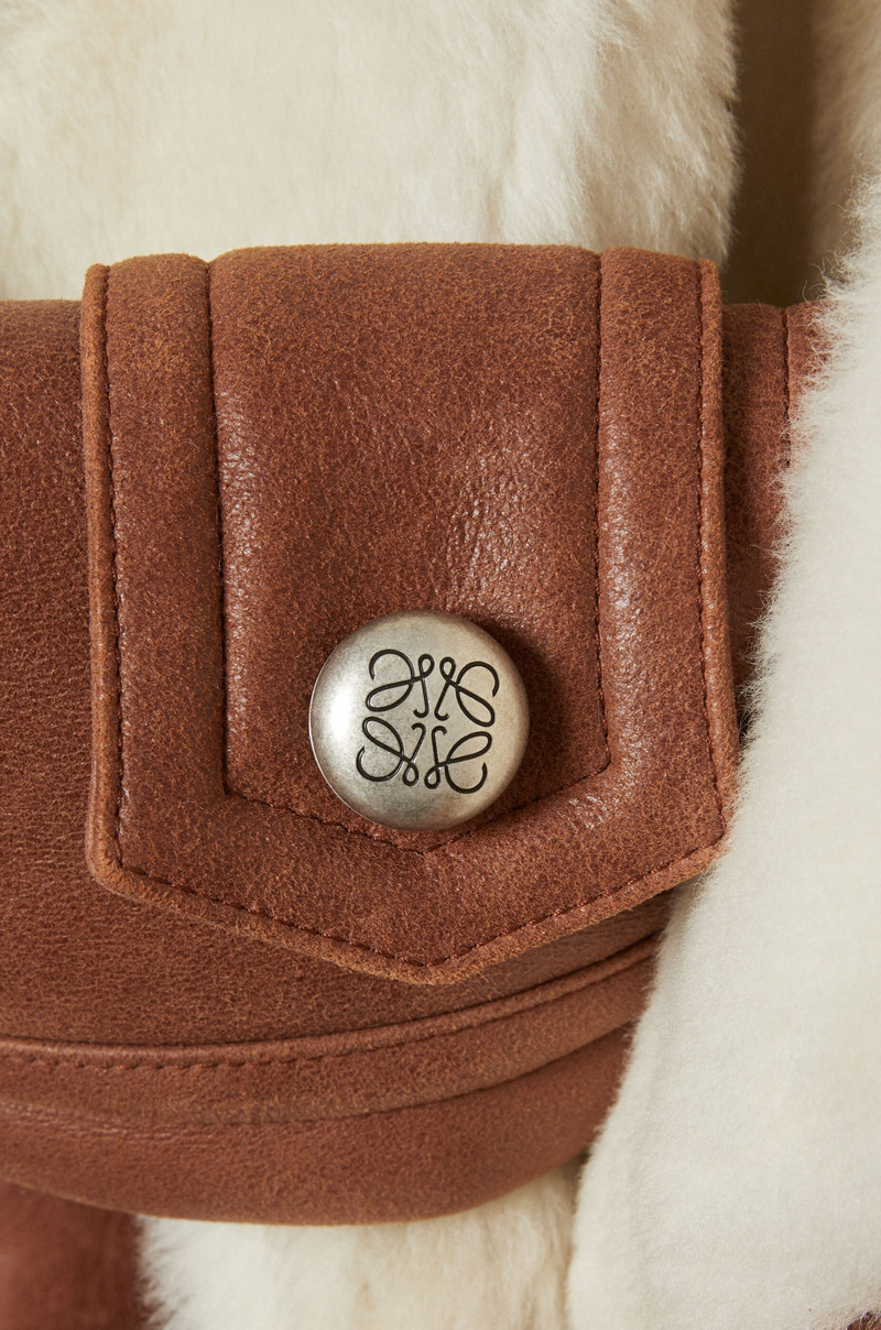 Pebble coat in shearling 6