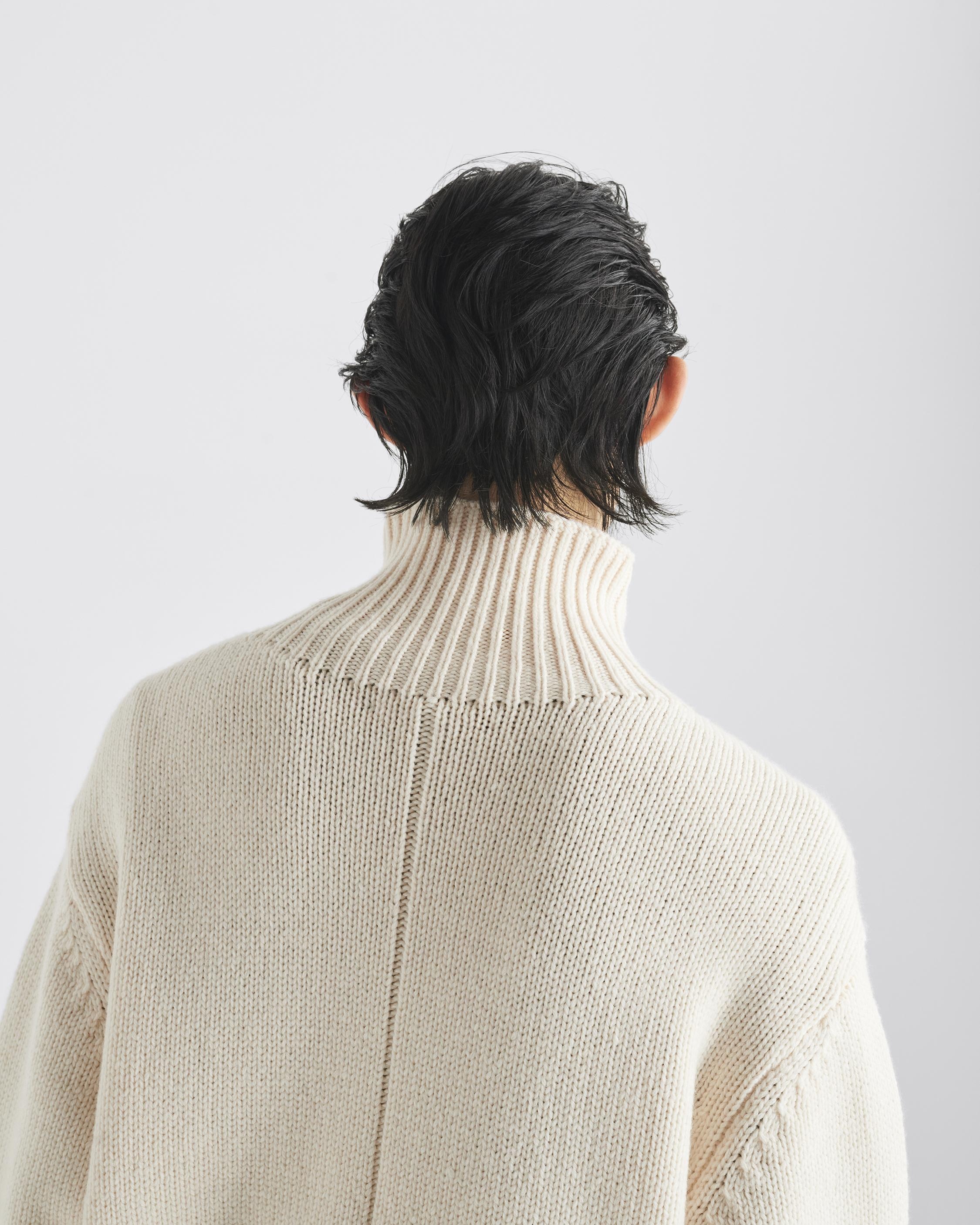 Baron Wool Turtleneck
Classic Fit - 6