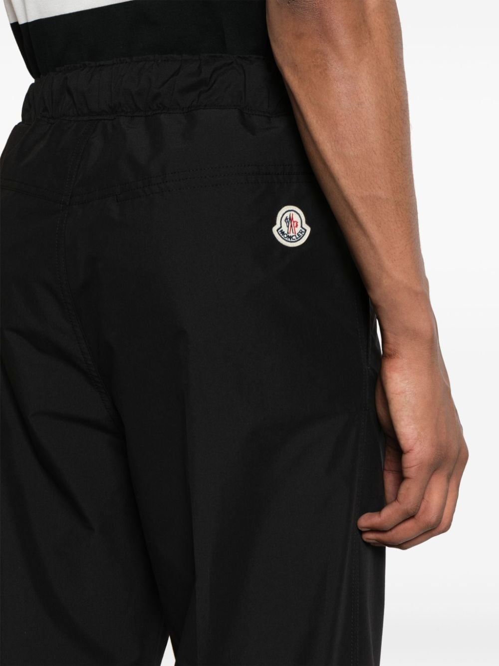 logo-patch straight-leg trousers - 5