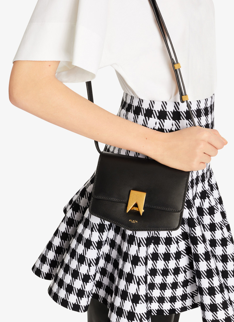 Alaïa LE PAPA SMALL BAG IN CALFSKIN outlook