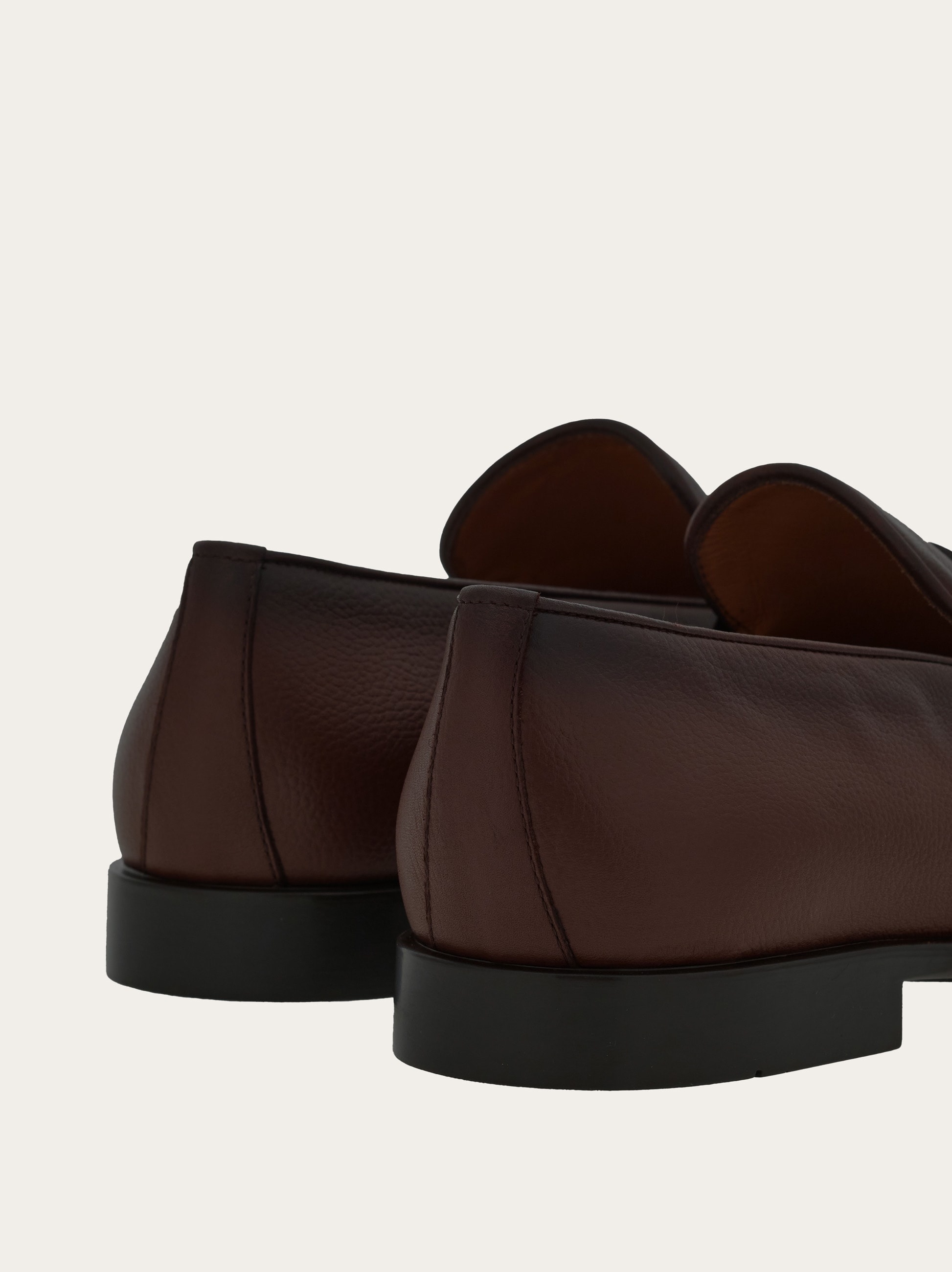 Moccasin with Gancini ornament - 4