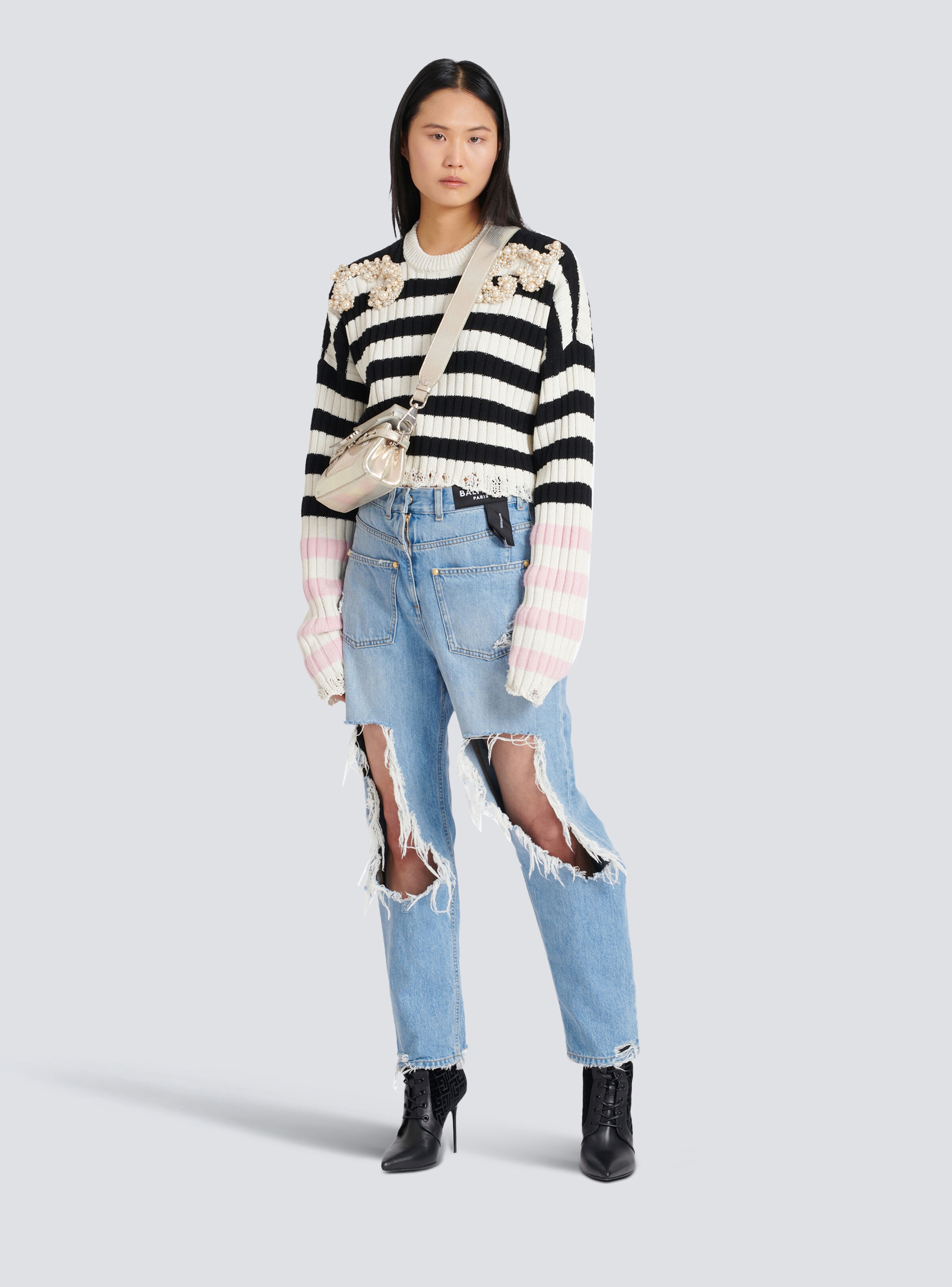 Destroyed reverse boyfriend cut jeans - 2