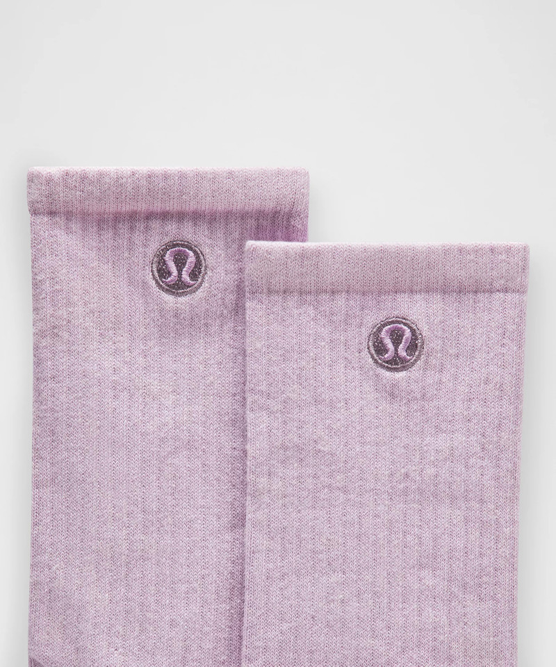 lululemon Unisex Daily Essential Crew Socks outlook
