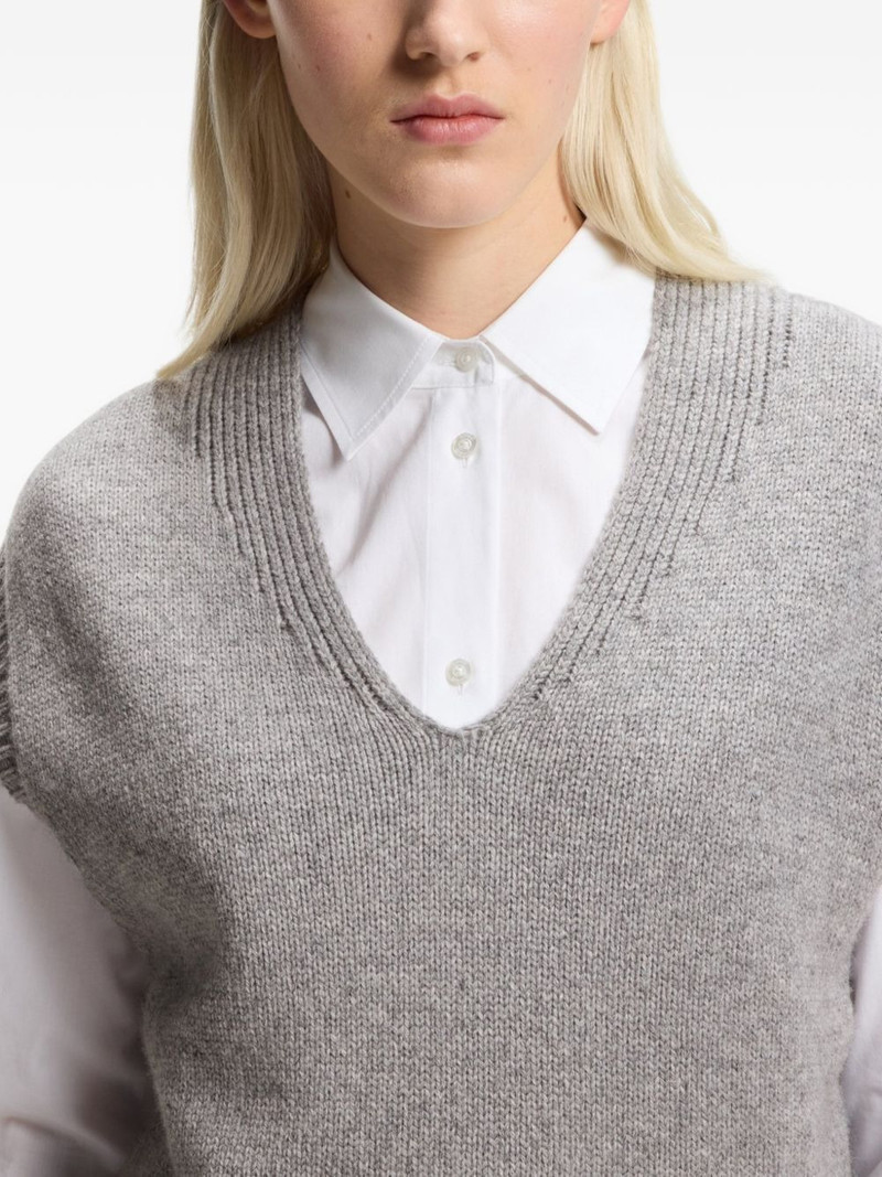 V-neck vest 5