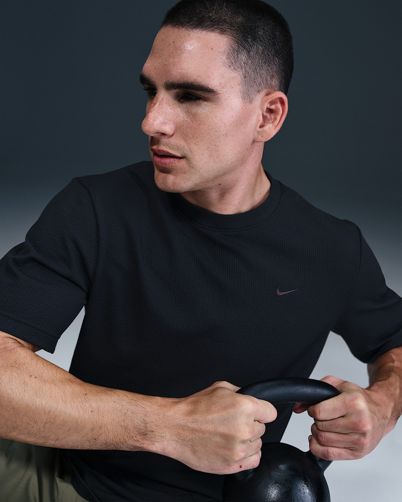 Nike Primary Men's Dri-FIT Short-Sleeve Versatile Top 3