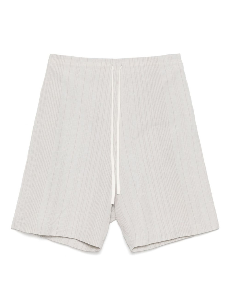baggy shorts 1