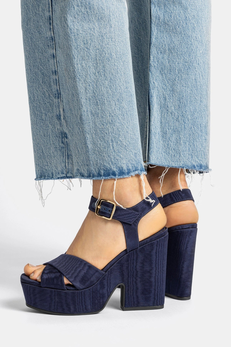 Larroudé Cher Sandal In Indigo Leather outlook