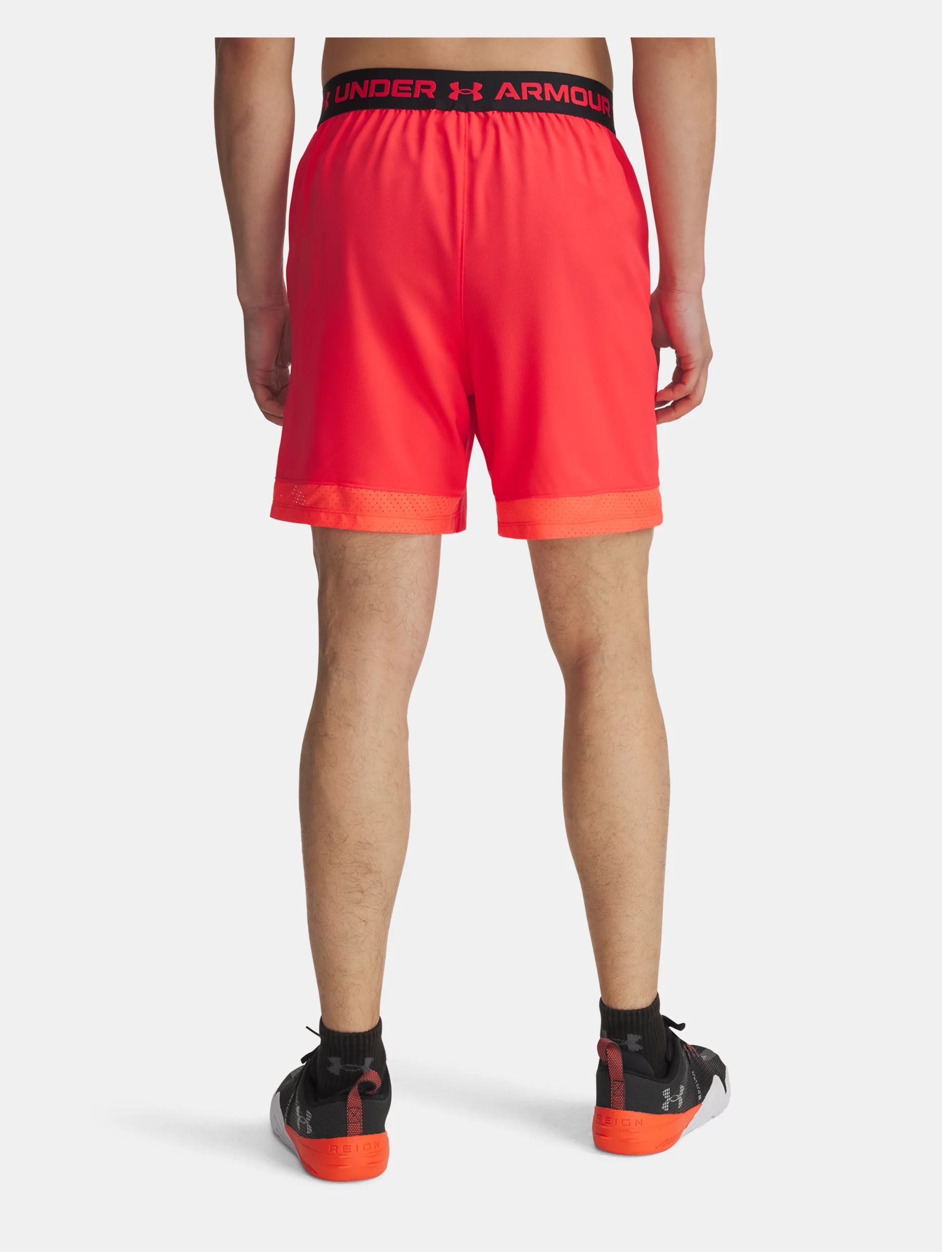 UA Vanish Woven - 2