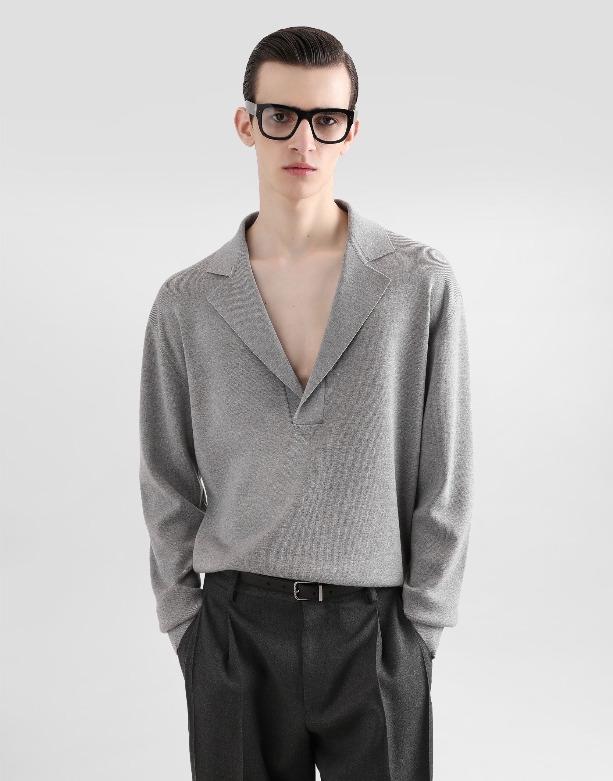 Wool V-neck sweater with DG embroidery - 4