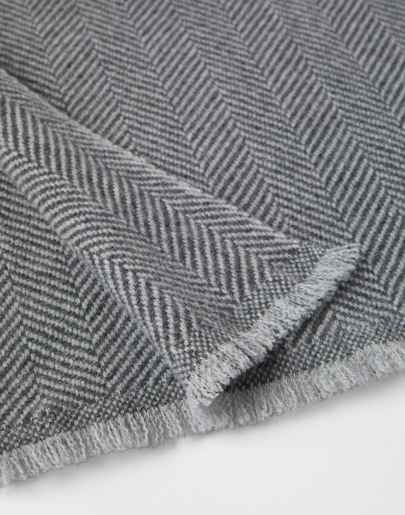 Cashmere chevron scarf - 3