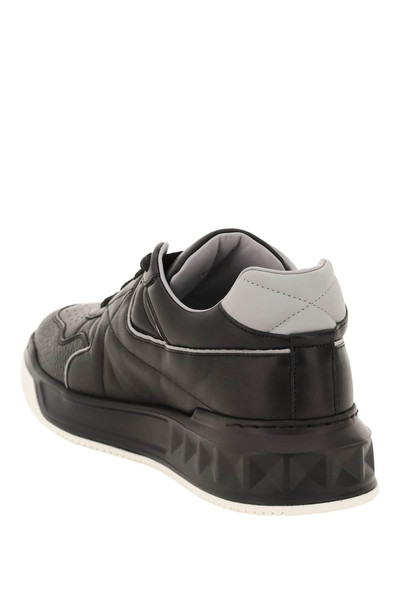 Valentino ONE STUD LOW-TOP SNEAKERS outlook