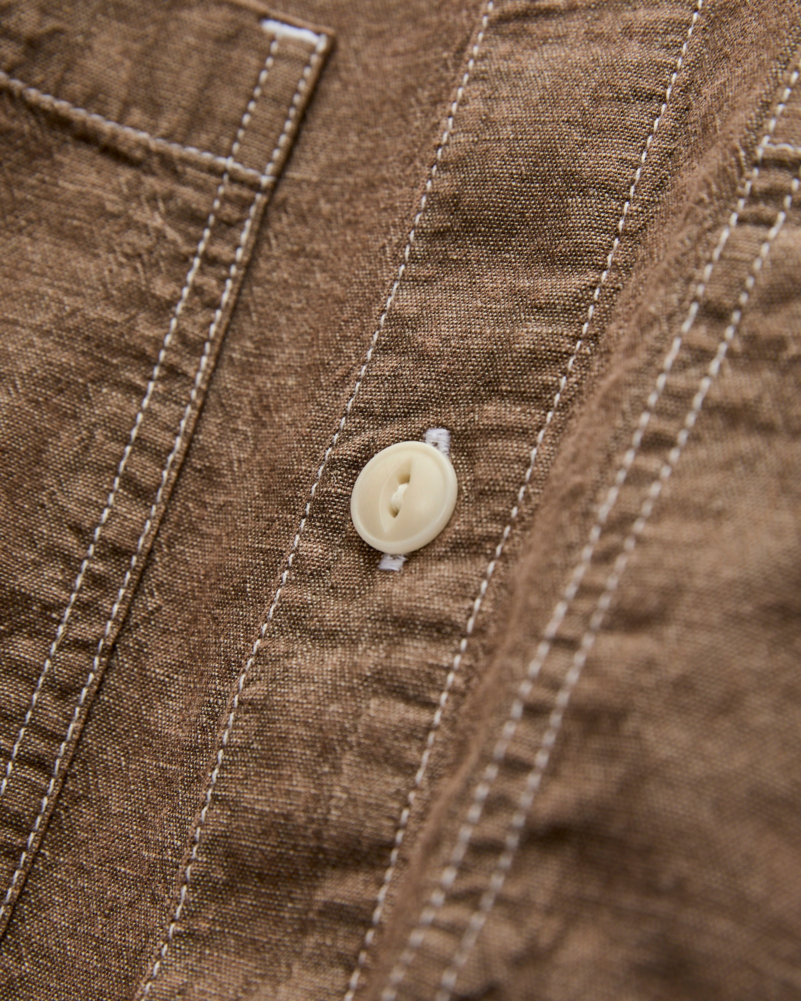Utility Shirt in Brown Chambray - 4