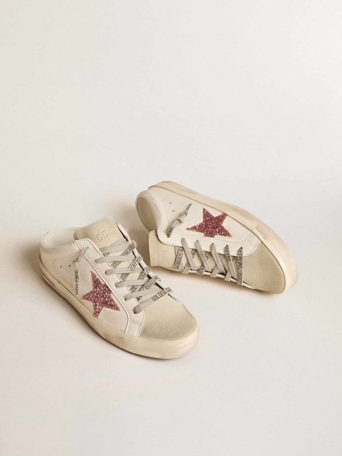 Bio-based Super-Star Sabot with pink glitter star and suede toe - 2