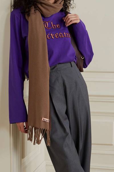 Acne Studios Canada Cash Narrow fringed cashmere scarf outlook