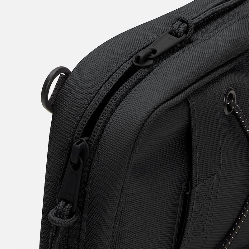 Outdoor Archive 2.0 Crossbody Bag 4