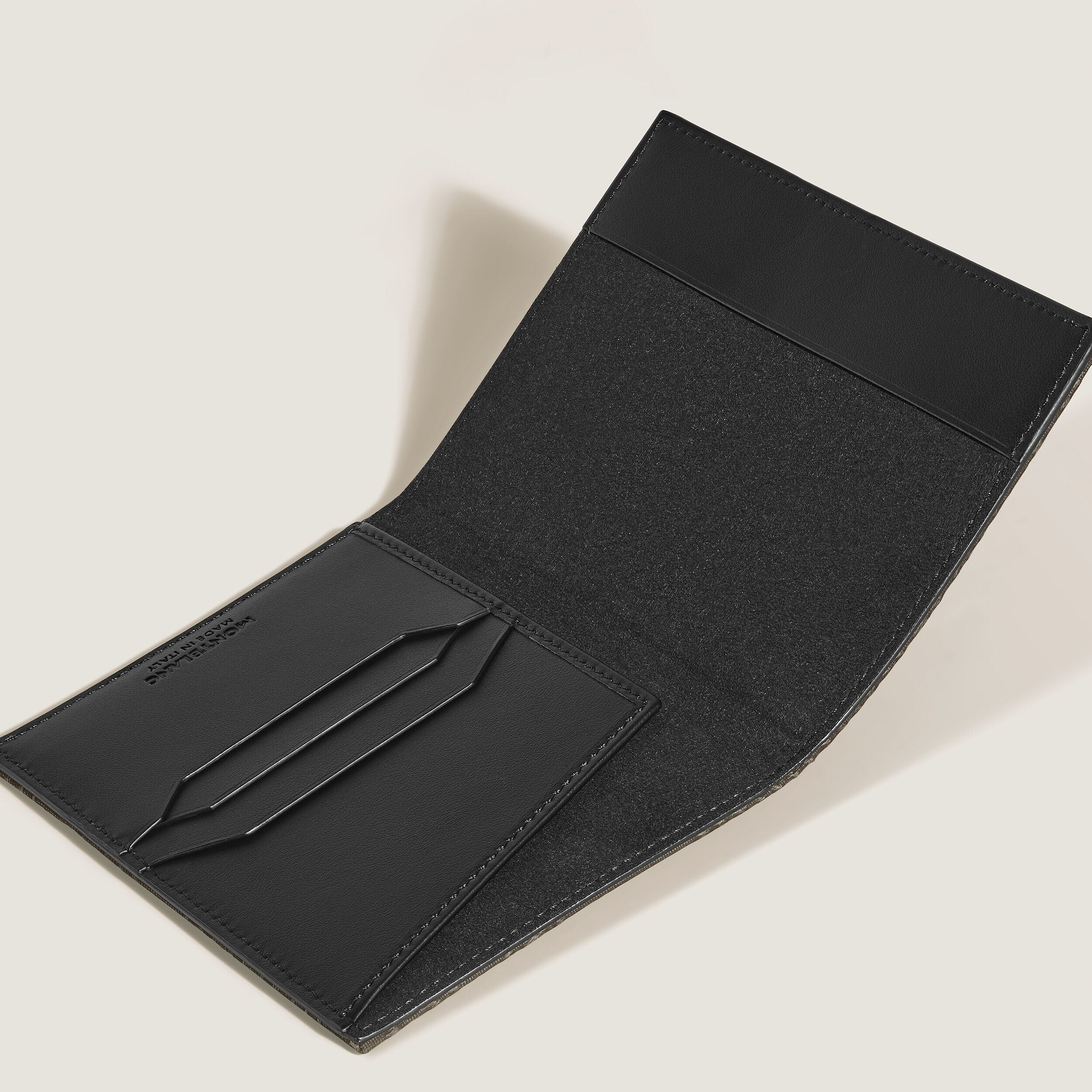 4810 JACQUARD PASSPORT HOLDER - 5