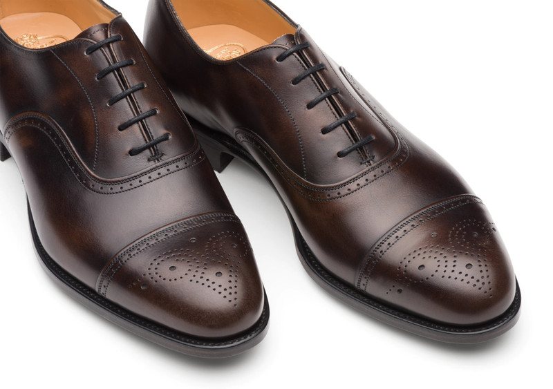 Duke
Royal Calf Leather Brogue Ebony 4