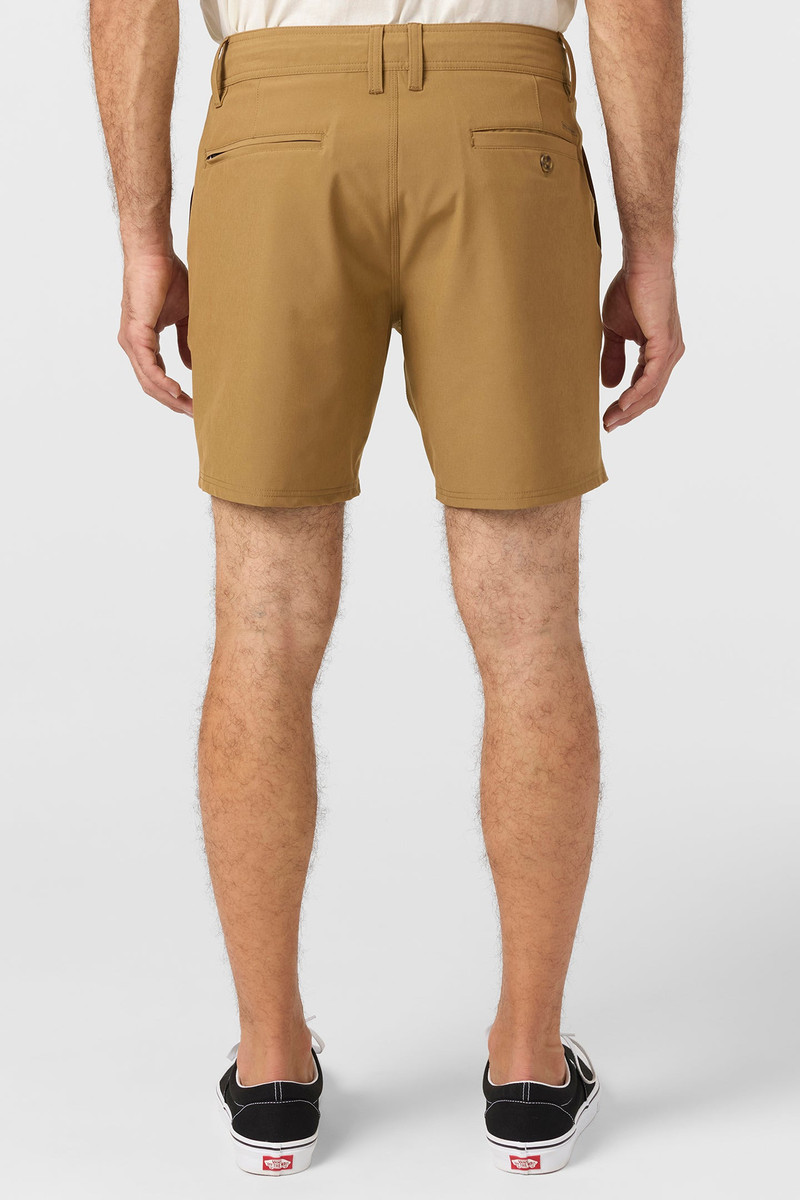 Reserve Solid 17" Hybrid Shorts 4