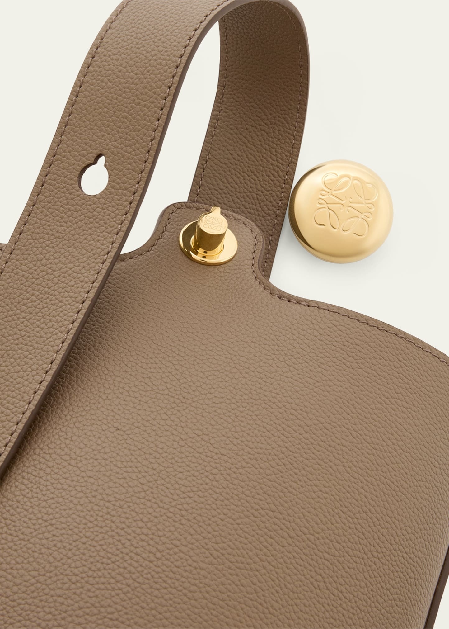 Pebble Mini Bucket Bag in Grain Leather - 5