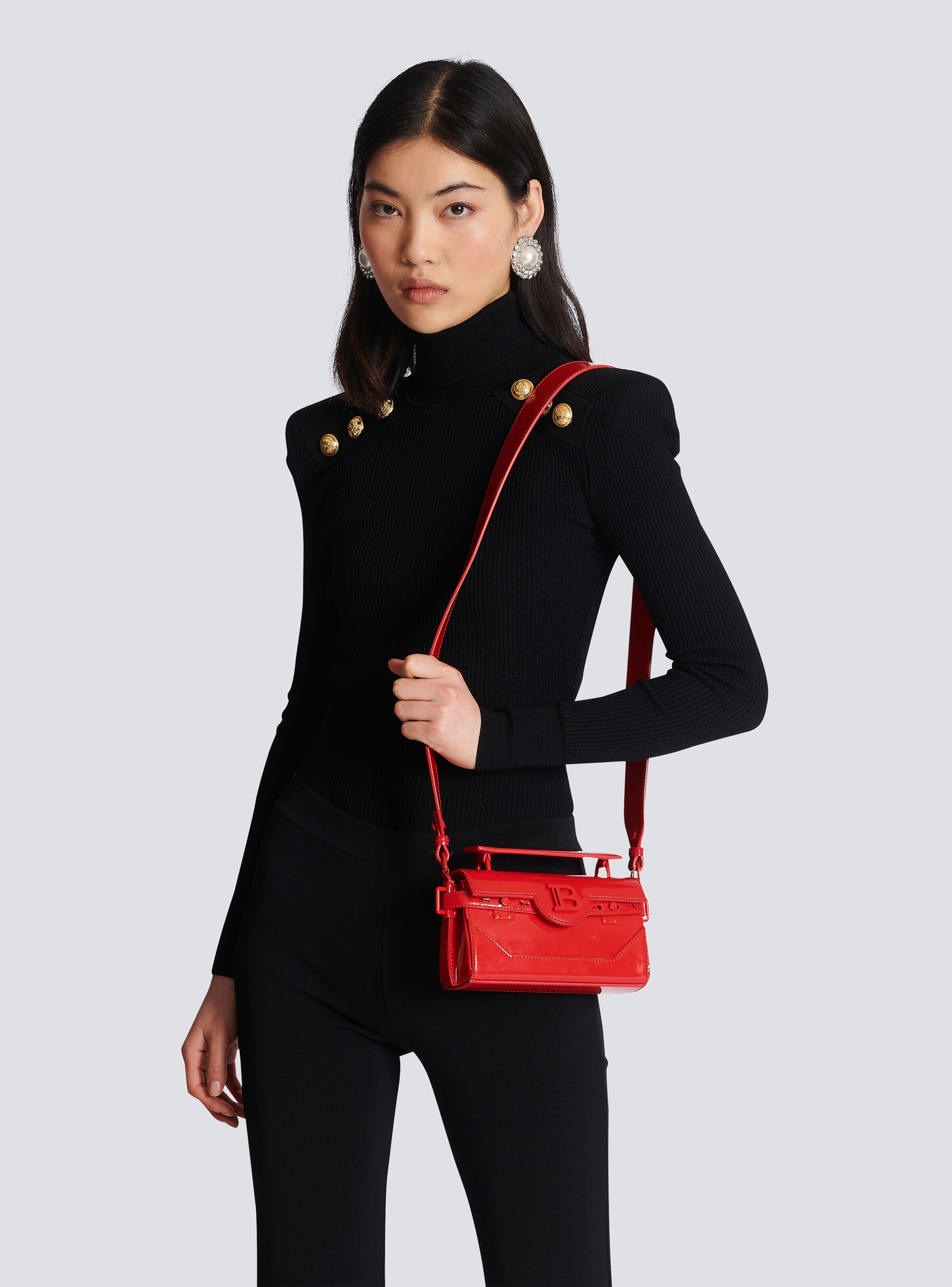 B-Buzz 19 patent leather bag - 8