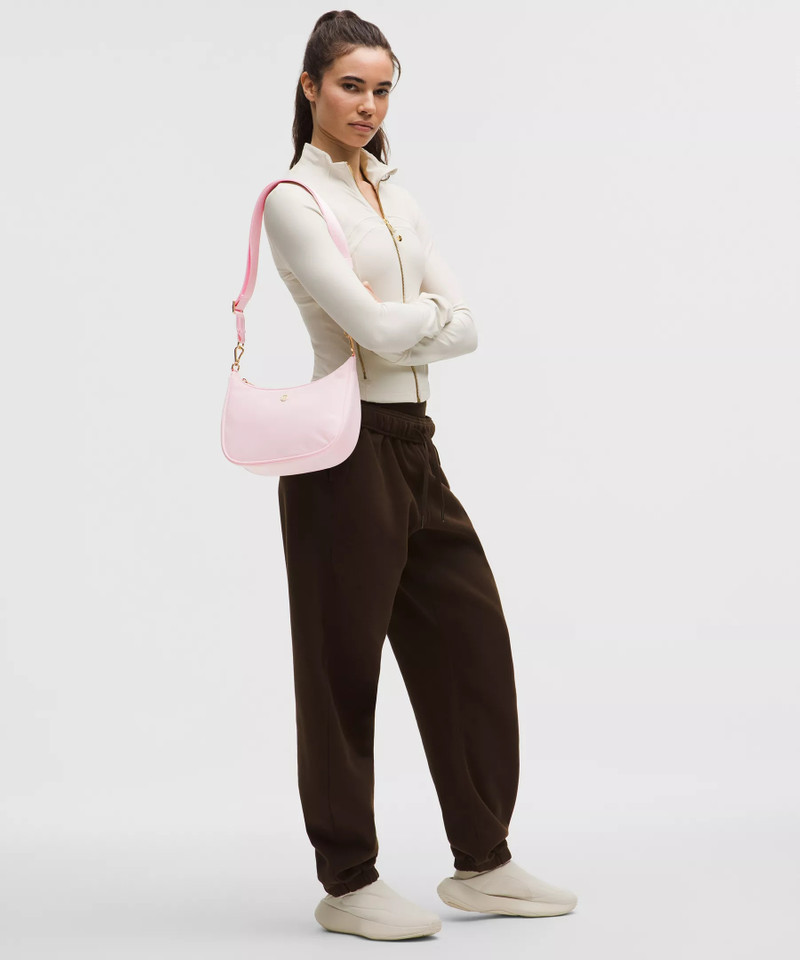 lululemon City Essentials Small Shoulder Bag 3L outlook