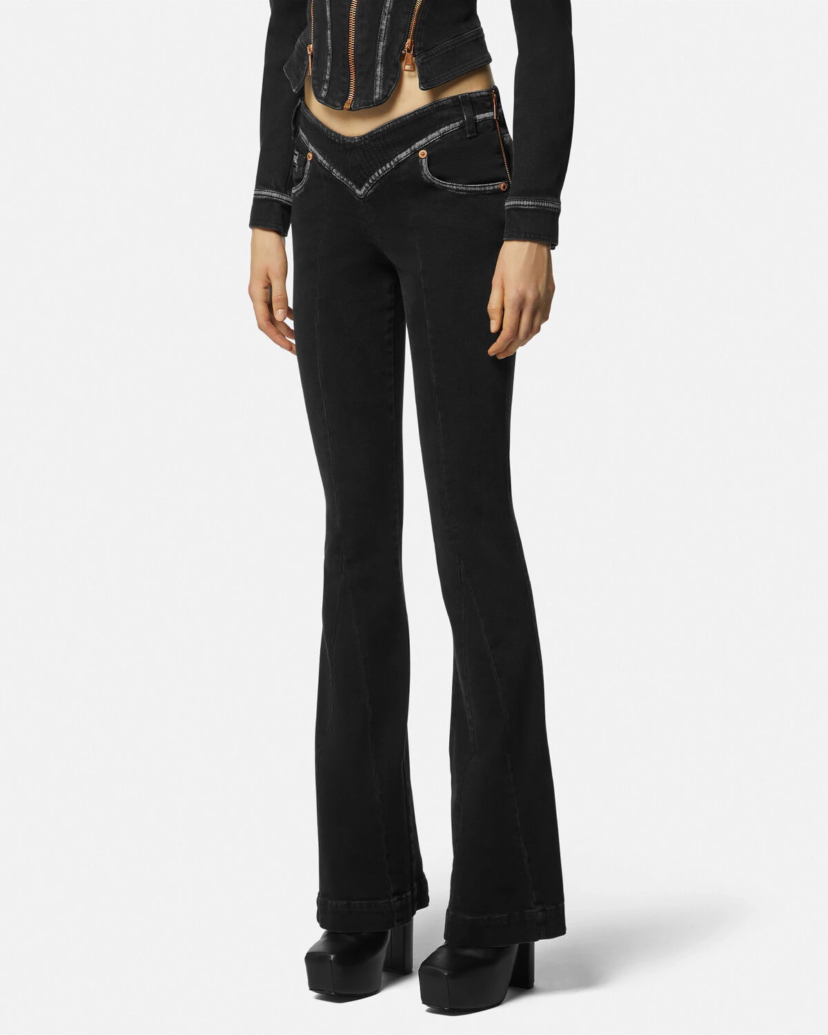 Flared Jeans - 4