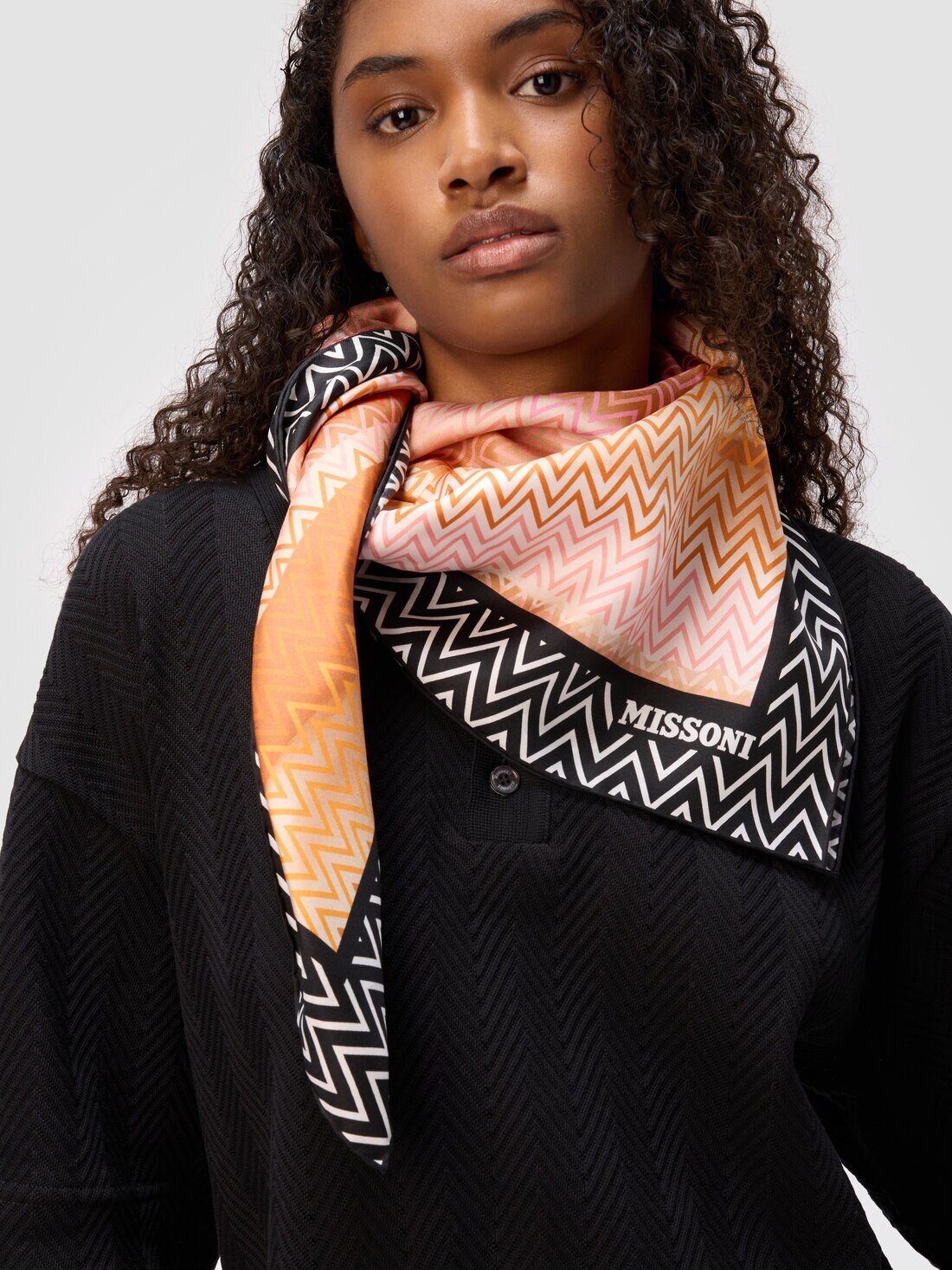 Scarf with zigzag print - 3