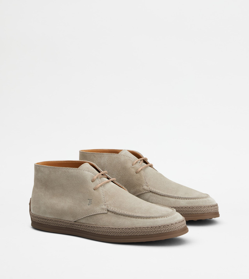 DESERT BOOTS IN SUEDE - BEIGE 2