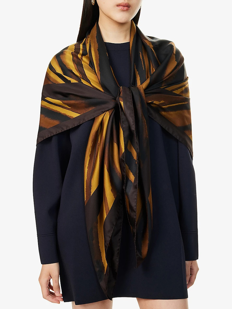 Max Mara Selim Graphic-Print Silk Scarf outlook