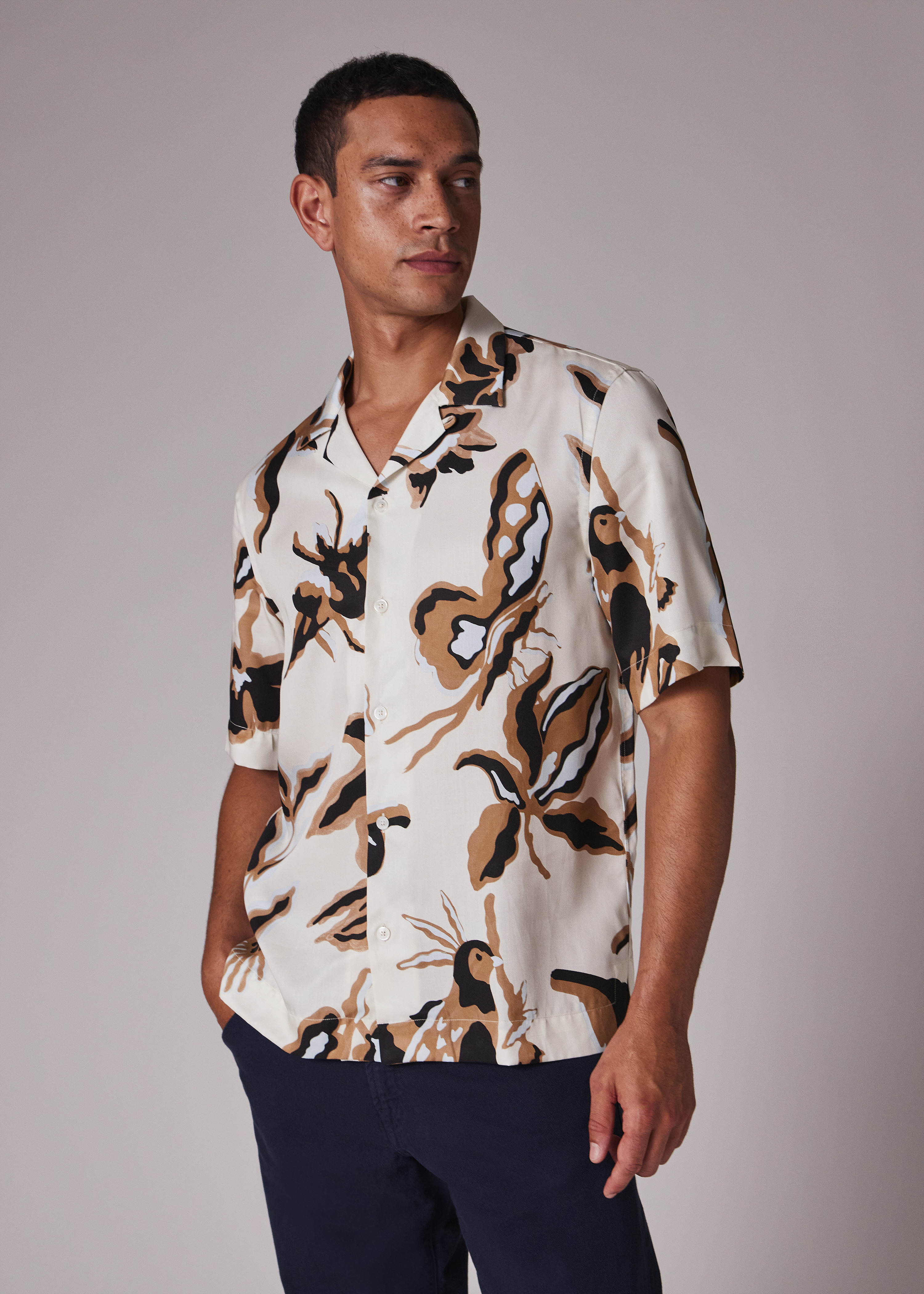 Ecru 'Bohemia' Print Short-Sleeve Shirt - 6