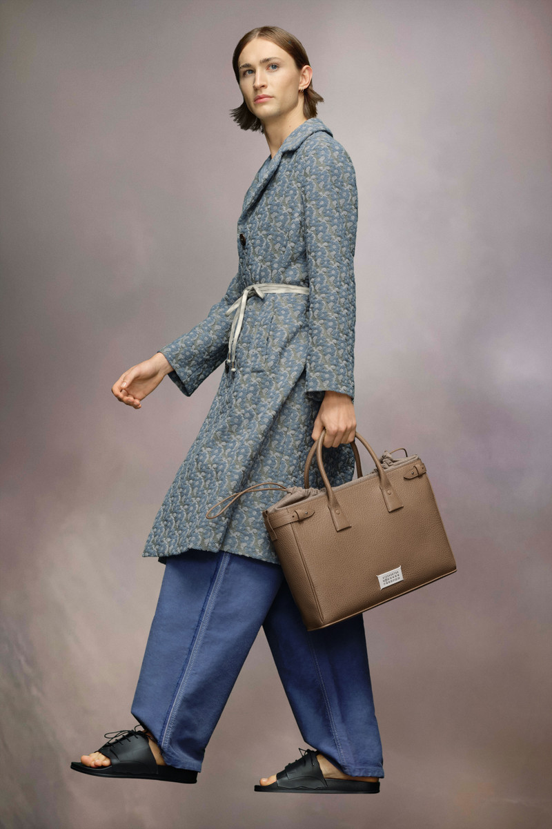 5AC document holder 6