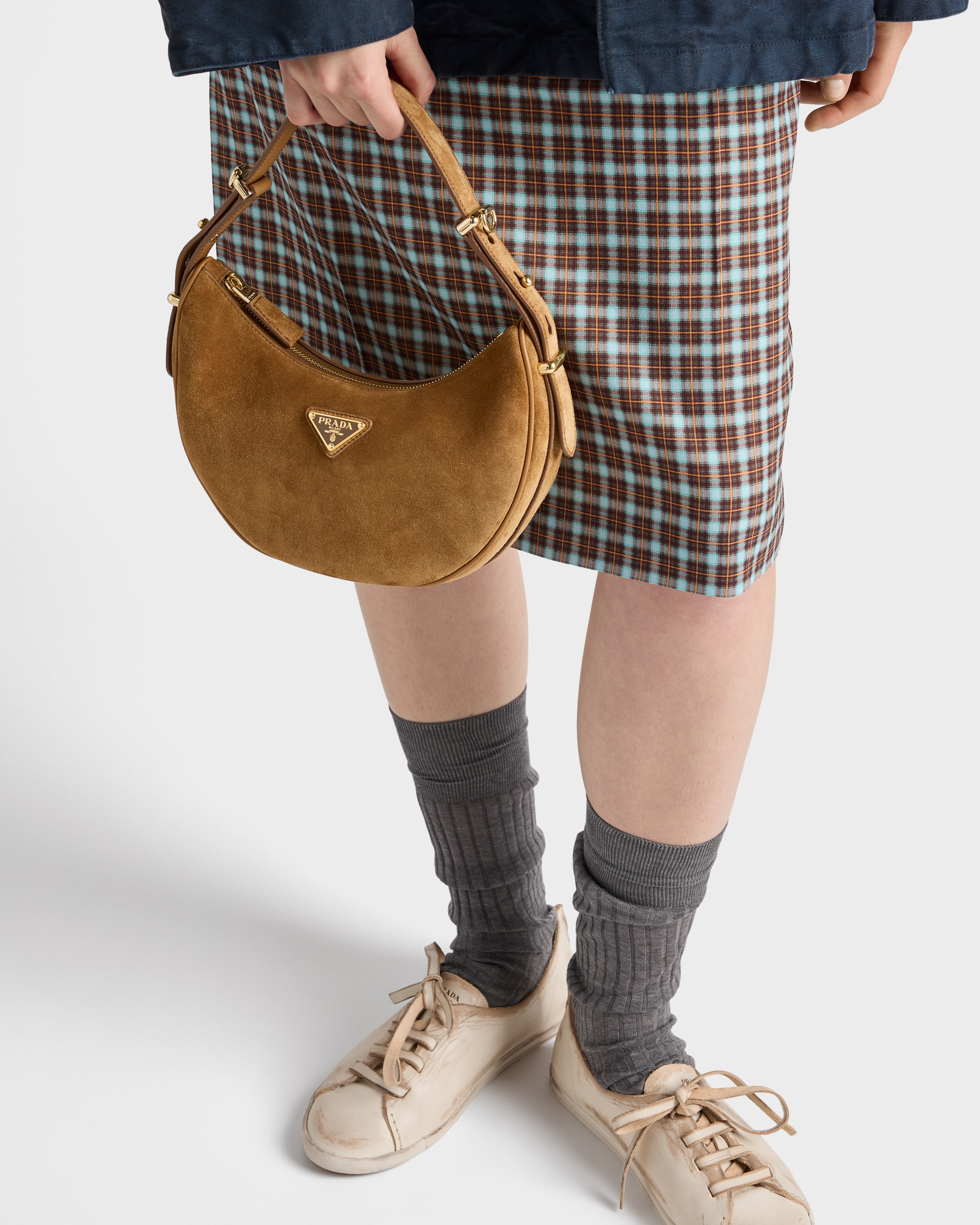 Prada Arqué suede shoulder bag - 7