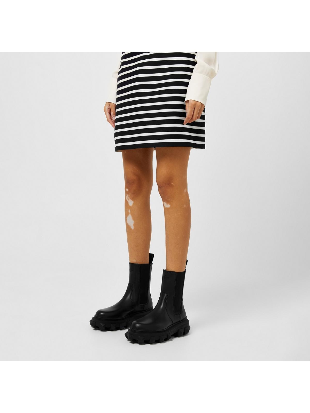 TRACKSTUD BEATLE CHELSEA BOOTS - 4