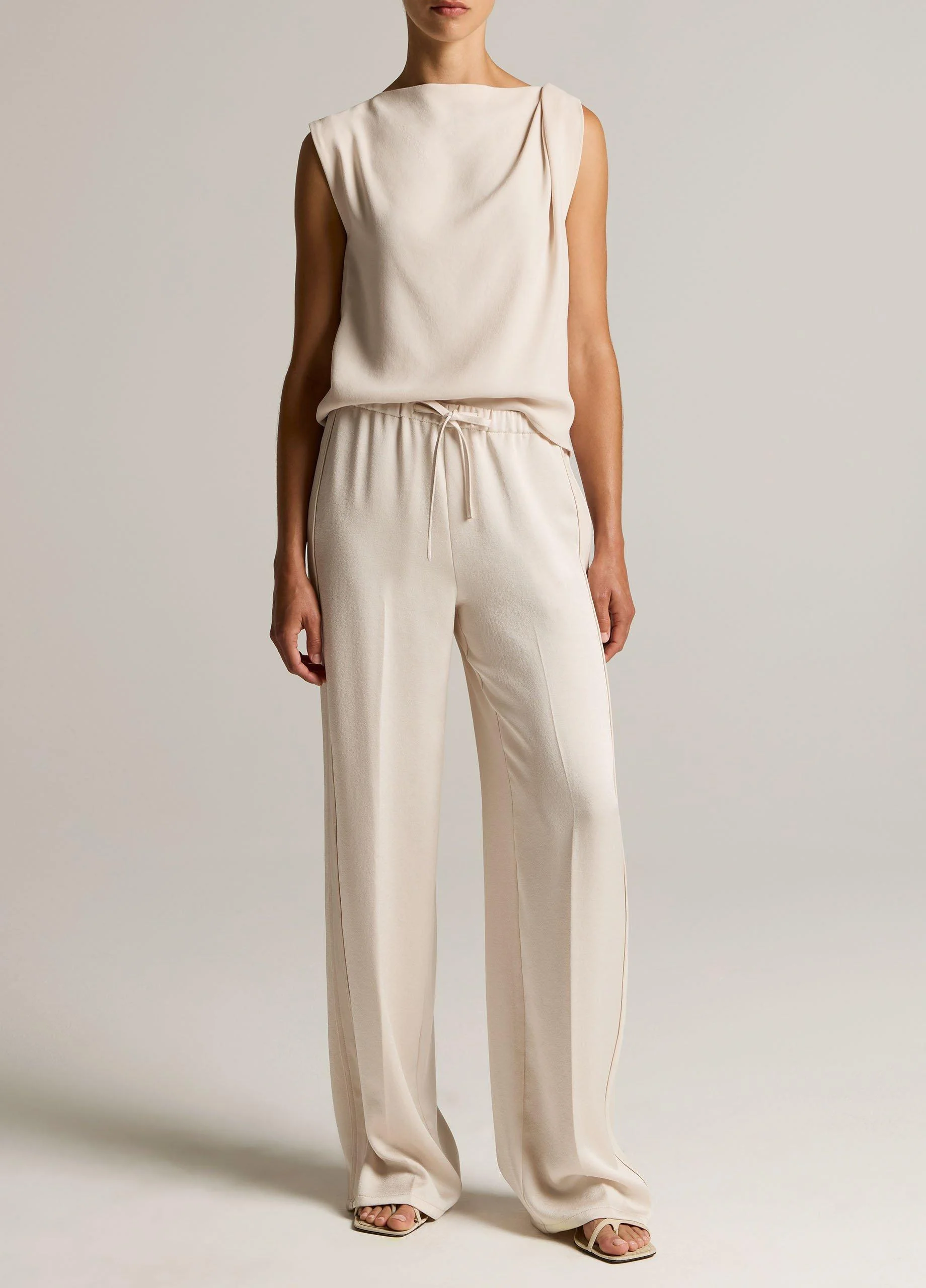 Mid-Rise Shine Crepe Pull-On Pant - 1